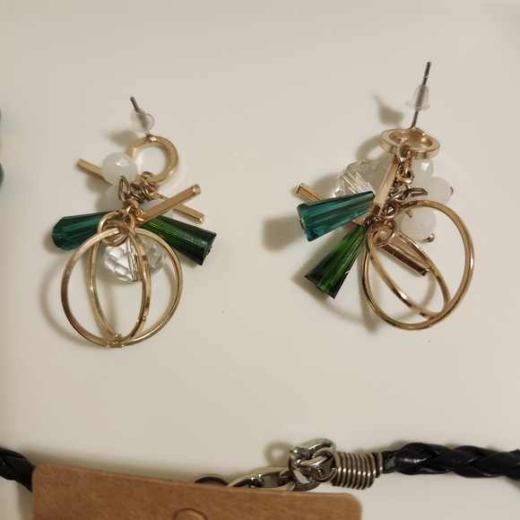 Green And Yellow Vintage/Shells Jewelry Lot - Picture 3 of 5